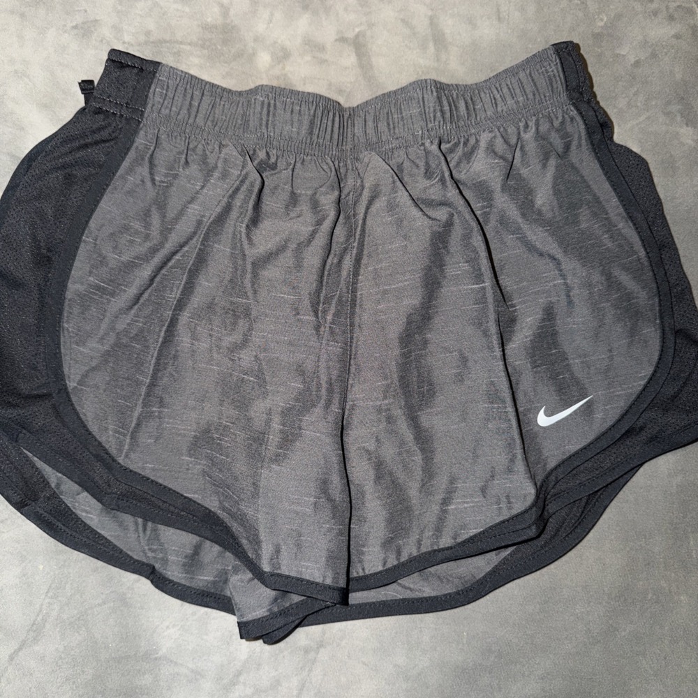 Nike Women's Dri-Fit Grey And Black Running Shorts W/Brief Liner Sz Small